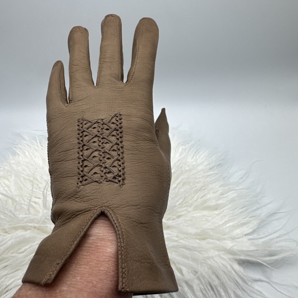 VTG Alexander's Italy 6?  Genuine Brown Leather 100% Silk Lining Driving Gloves